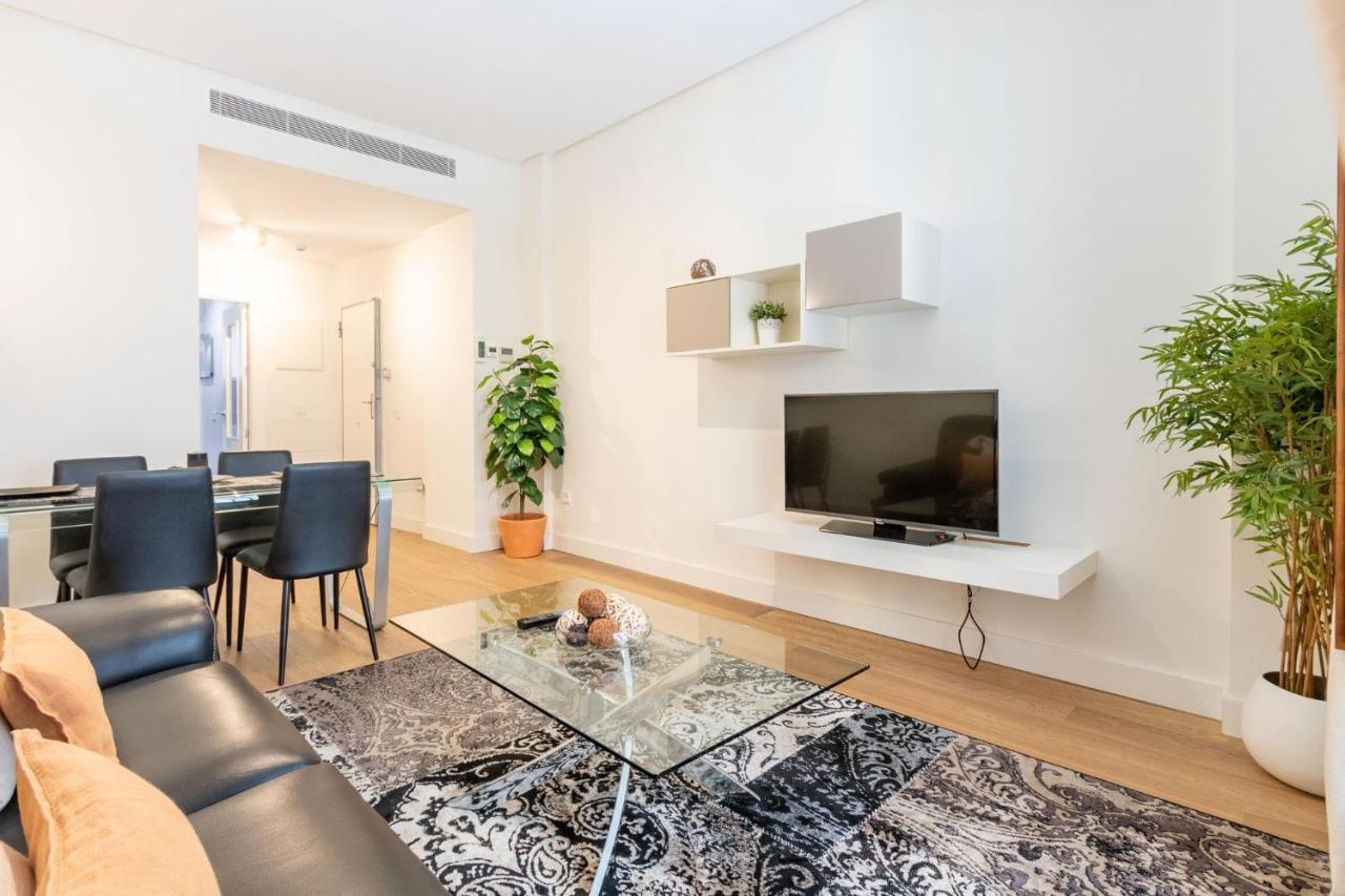 Angeles Santa Cruz Deluxe By Valcambre Apartment Seville Exterior photo