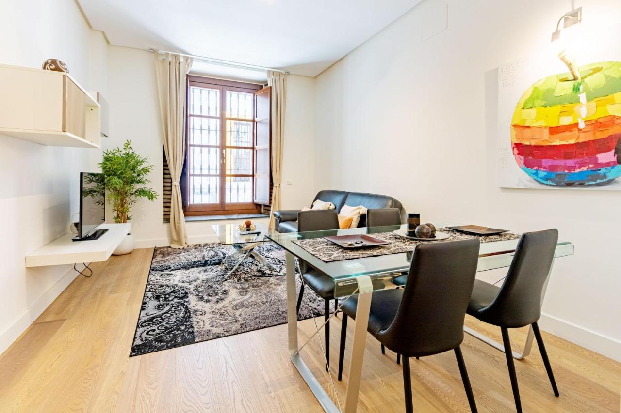 Angeles Santa Cruz Deluxe By Valcambre Apartment Seville Exterior photo