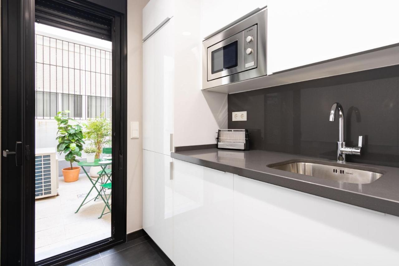 Angeles Santa Cruz Deluxe By Valcambre Apartment Seville Exterior photo